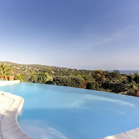 Villa ***** Le Bougnon 4ch Piscine Vue Mer *