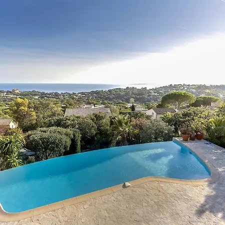 ***** Le Bougnon 4ch Piscine Vue Mer * La Garonnette-Plage